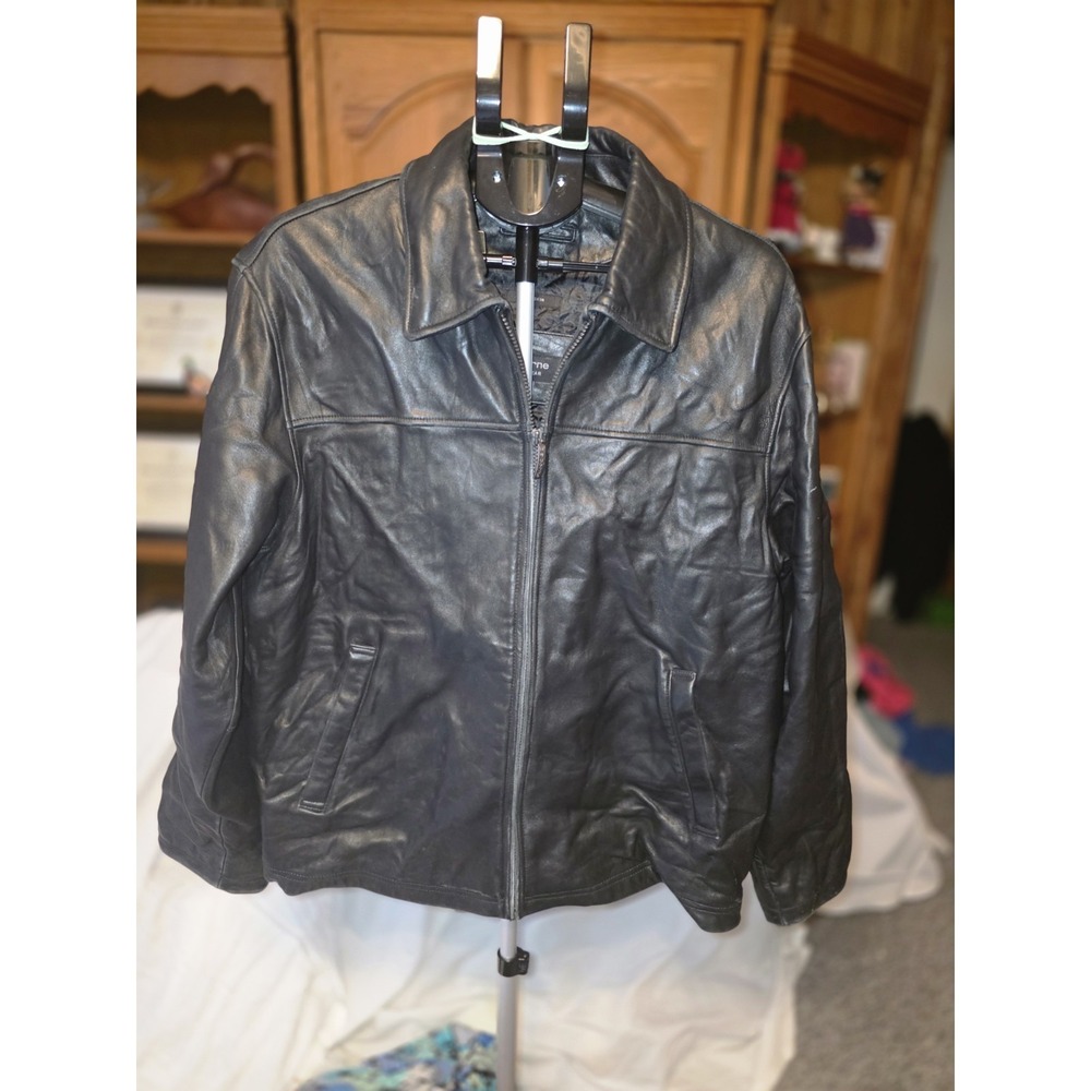 Mens Claiborne Outerwear Lambskin Black Jacket. Quilted Inside. Size L.